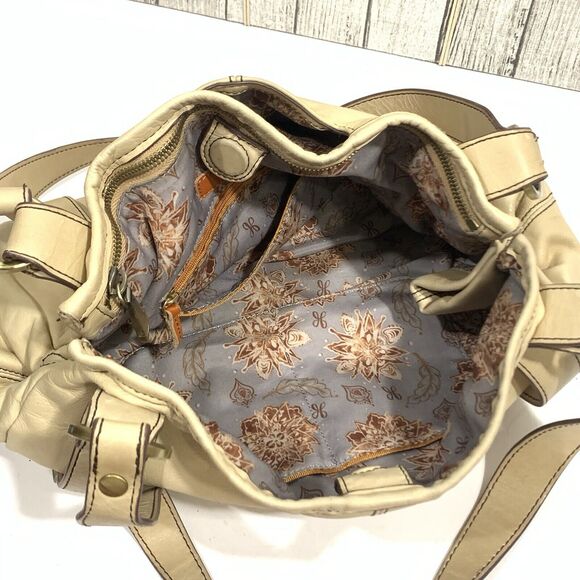 Hobo International Leather Crème Beige Boho Shoulder Purse Women’s - Picture 13 of 16